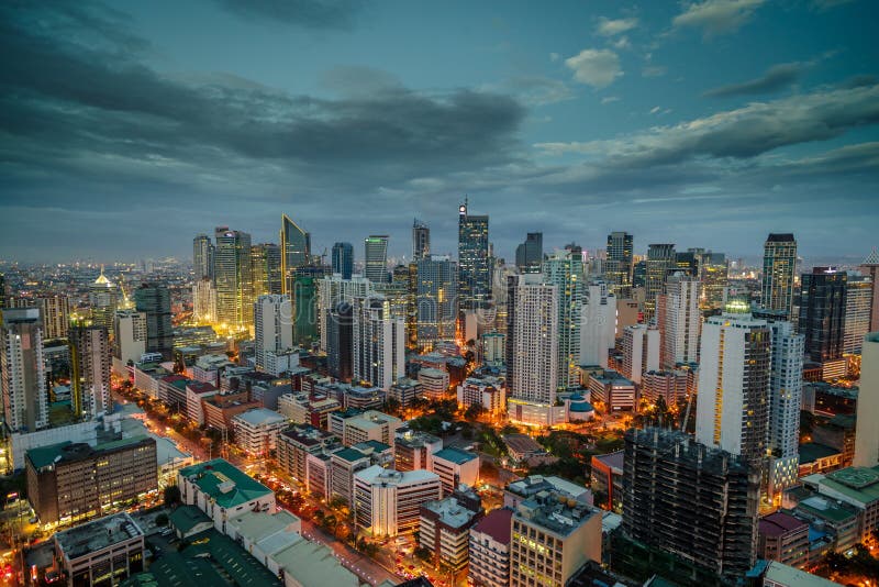 Nightview da skyline da cidade de Manila, Manila, Filipinas
