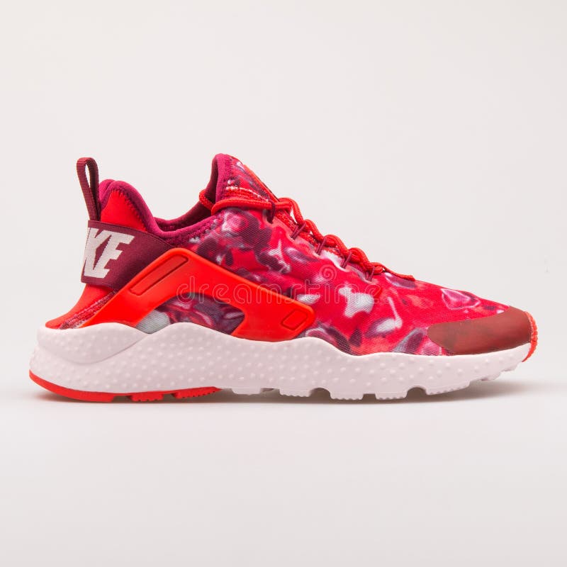 Inspektør Slange Etna Nike Air Huarache Run Ultra Print Red and White Sneaker Editorial  Photography - Image of sole, sneaker: 147522562