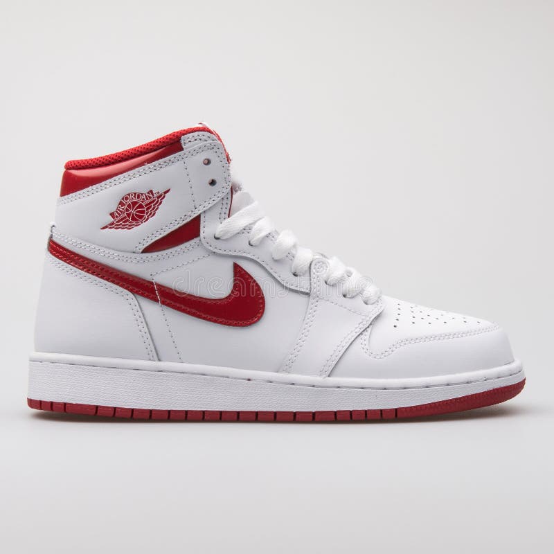 nike air jordan blancas y rojas