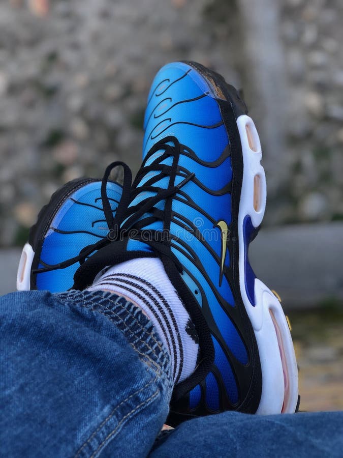 Nike Air Max Plus TN Hyperblue Editorial Photo - Image of nike, isolated:  153332846