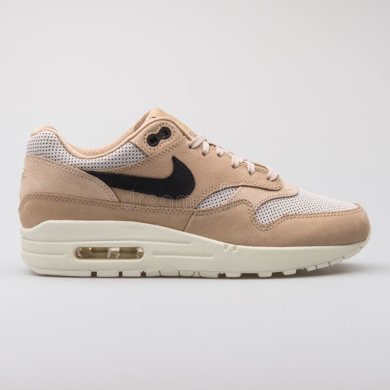 Air Max Zapatilla De Deporte Beige Del Imagen editorial - Imagen de aislado, elemento: 145770870