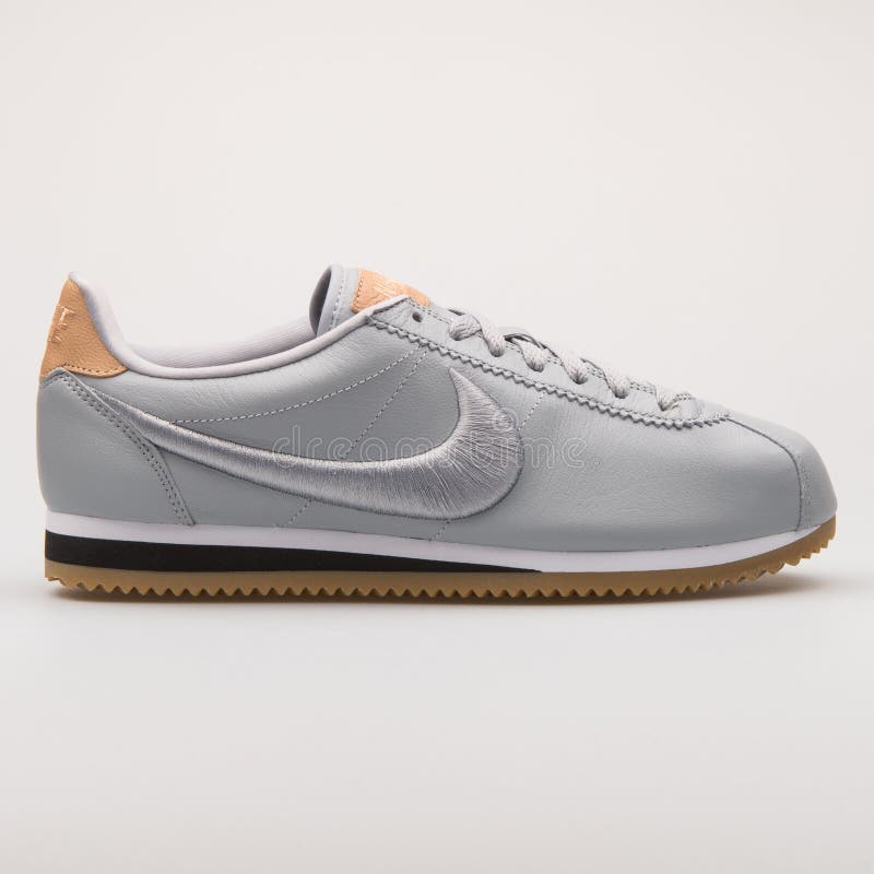 nike classic cortez grey