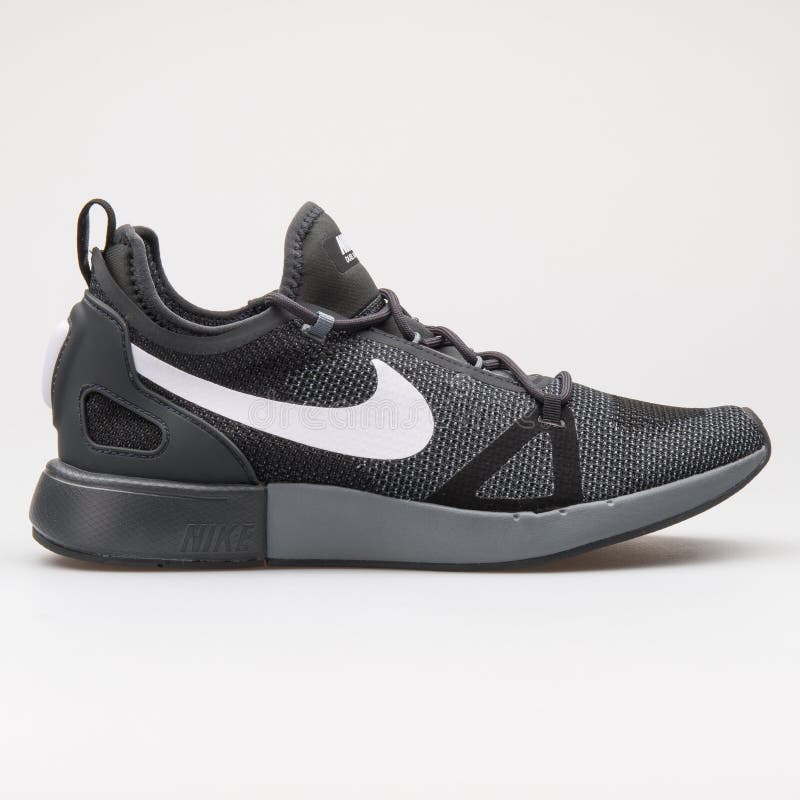 nike duel racer black