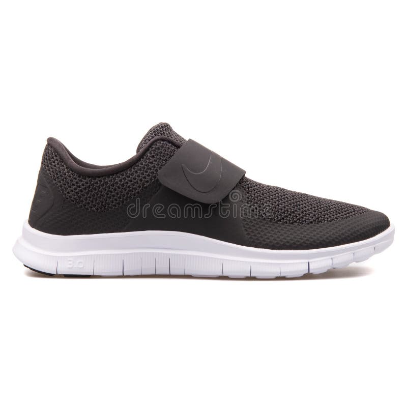 nike free socfly