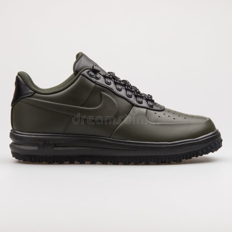 Nike Lunar Force Duckboot Secuoya Y Pañuelo Negro Foto editorial - Imagen de negro, retrocesos: 179400111