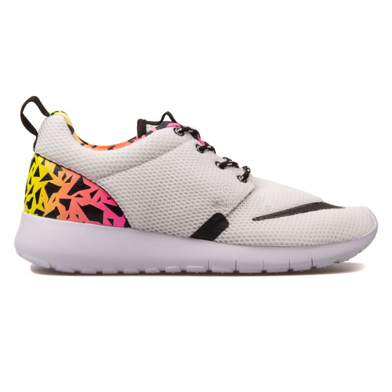 creer Persistente formación Nike Roshe One FB White, Black, Yellow and Pink Sneaker Editorial Photo -  Image of side, black: 147992916