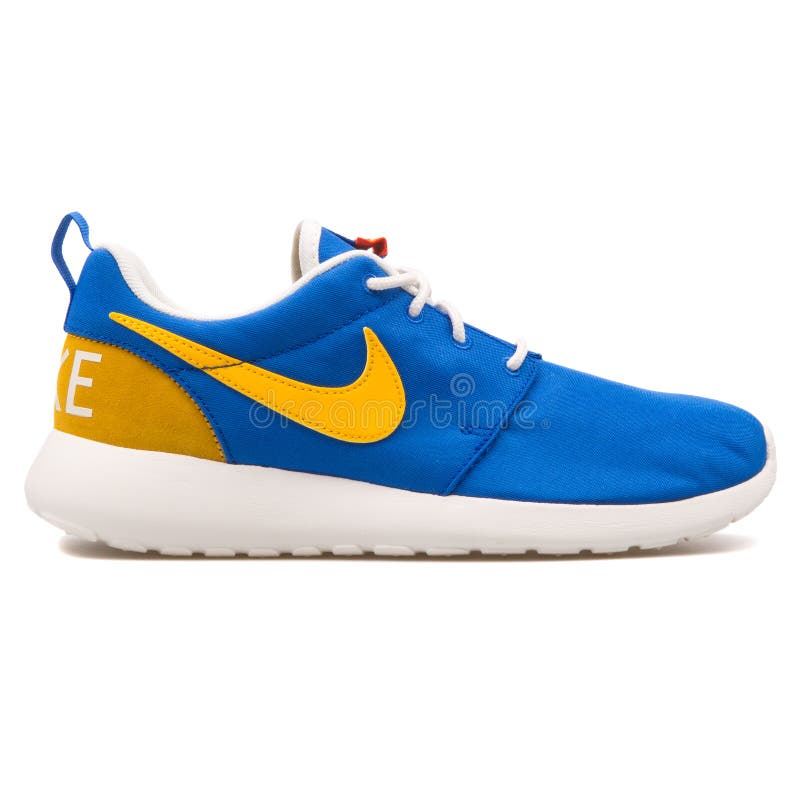 nike roshe run blue white