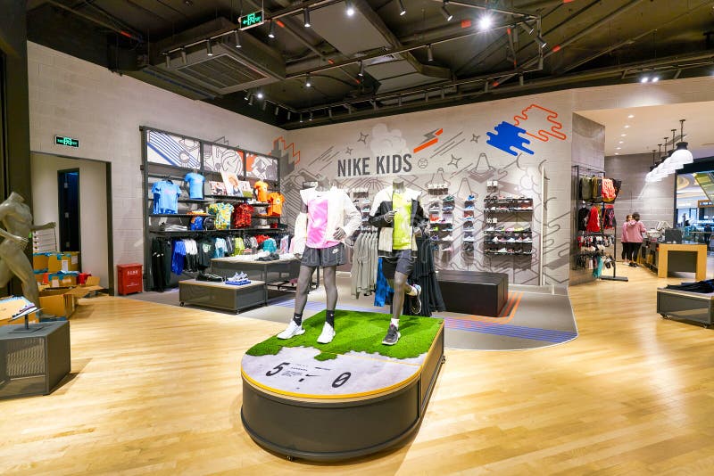 nike kids store