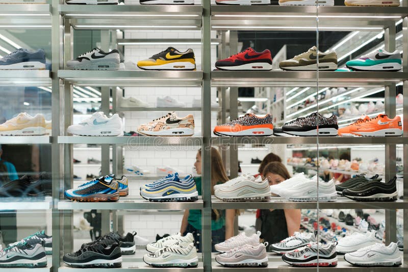 nike sneaker store