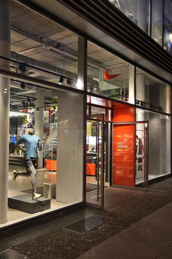 Nike store of shopping, sports - 78211225