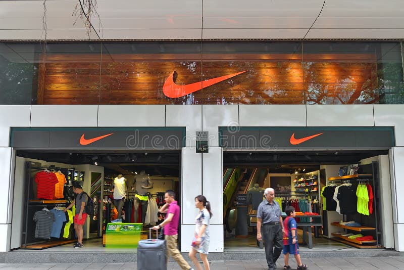 Nike Store in Hong Kong redactionele afbeelding. Afbeelding bestaande uit jordanië - 42011780