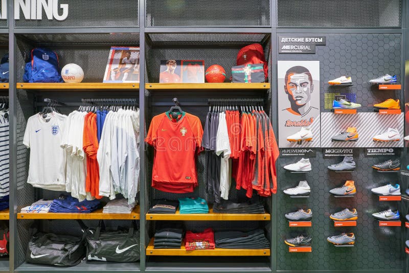 nike store old town alexandria