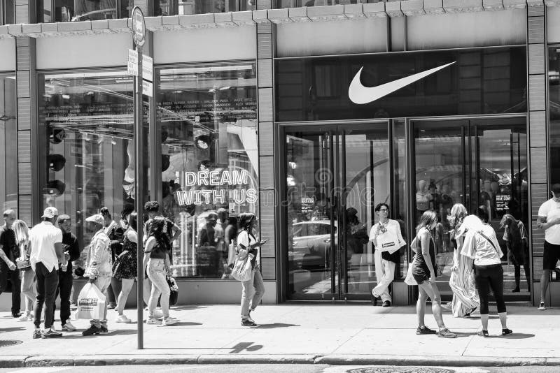 nike store york