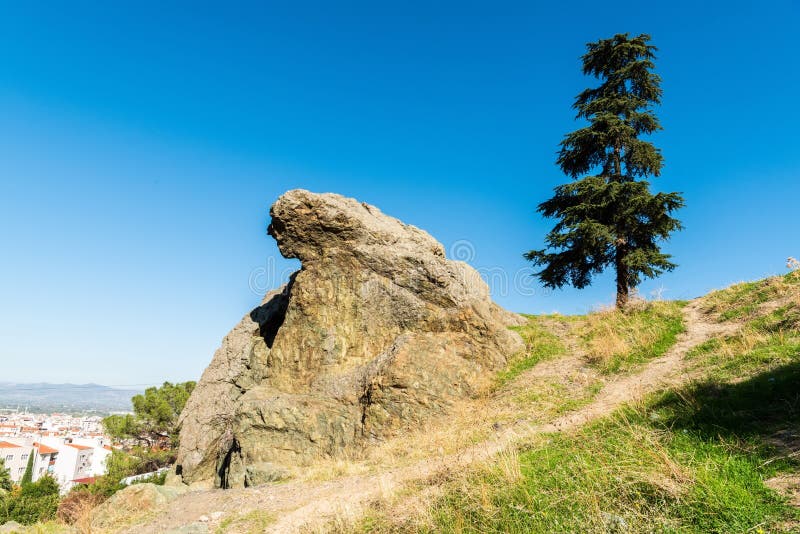 424 Weinender Felsen Fotos Kostenlose Und Royalty Free Stock Fotos Von Dreamstime
