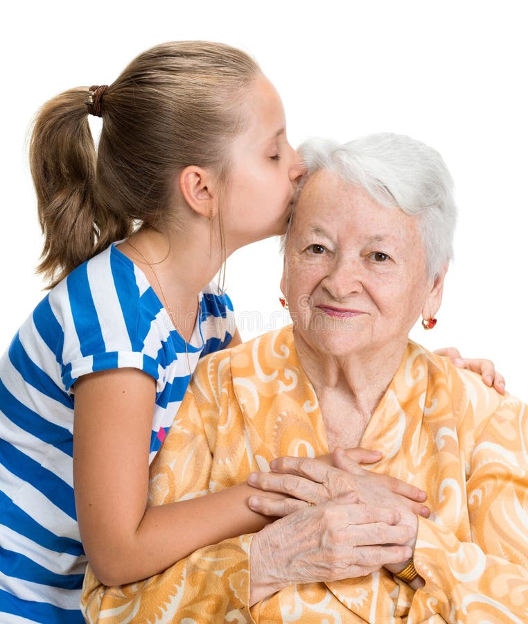 Бабка лижет внучке. Бабушка и внучка. Бабушка целует. Старенькая бабушка с внучкой. Старуха с внучкой лижутся.