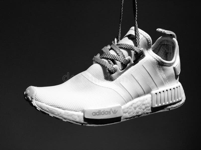 adidas white nmd shoes