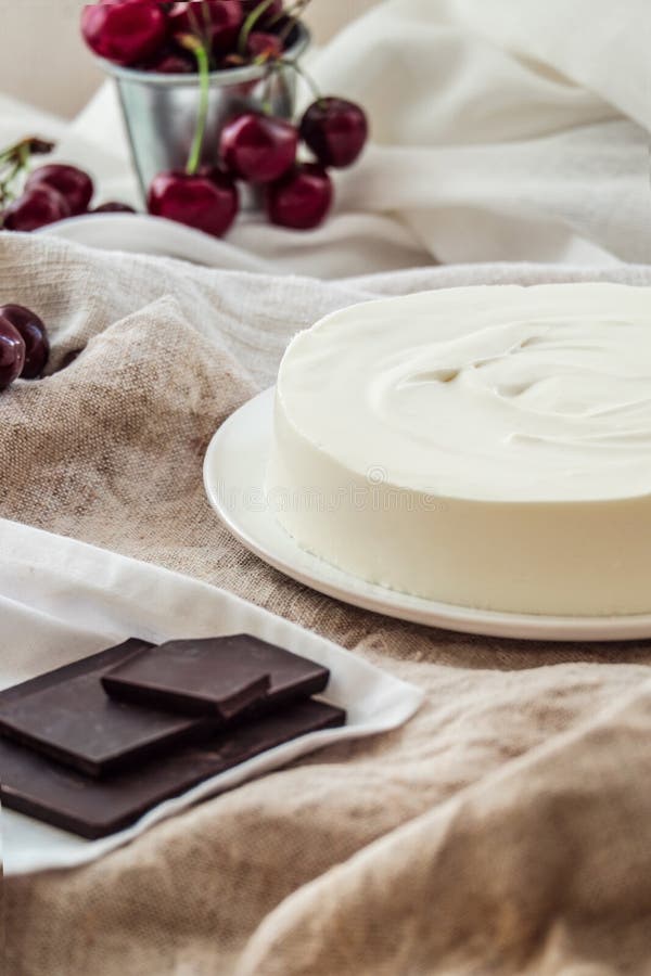 No Bake Cheesecake Mousse Cherries Dark Chocolate Stock Photos Free