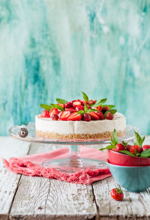 No Bake Strawberry Cheesecake