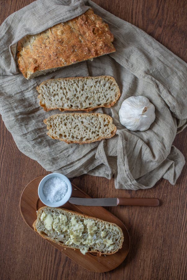 No Knead Bread in a Cast Iron Dutch Oven Stock Image Image of closeup