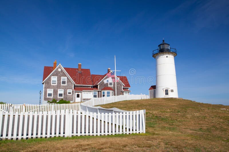 Nobska punktu światło jest latarnią morską lokalizować na Cape Cod, usa zdjęcie stock