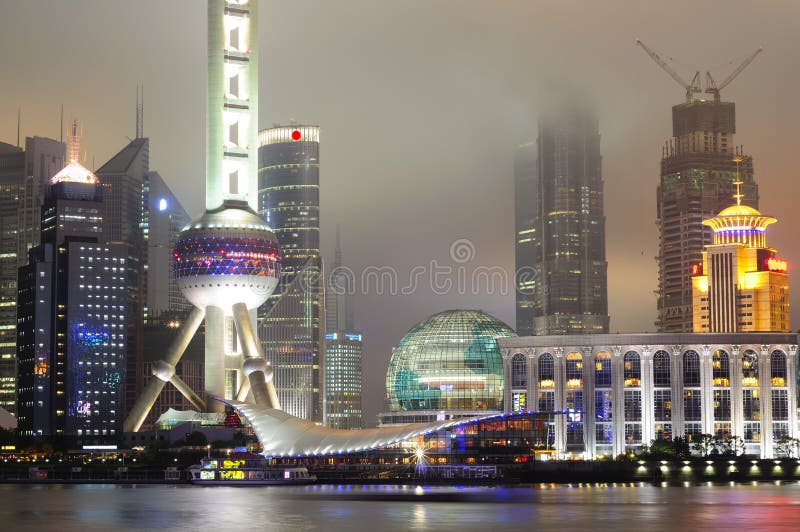 noc Pudong Shanghai linia horyzontu zdjęcie stock noc Pudong Shanghai linia horyzontu zdjęcie stock