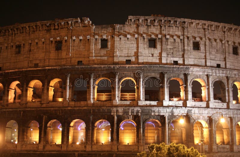 Noche del coliseo (Colosseo - Roma - Italia)