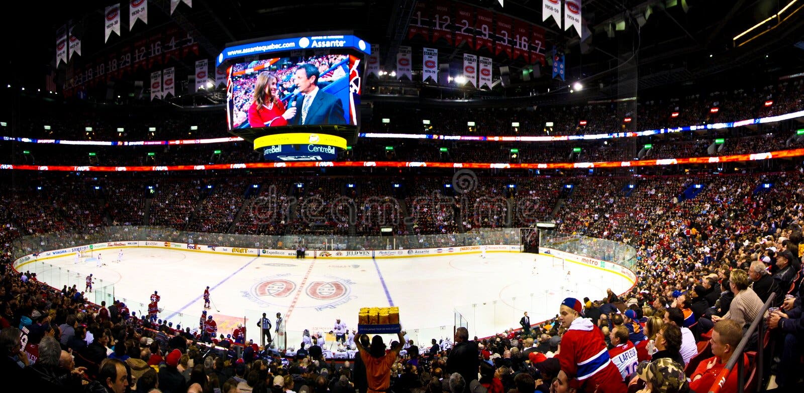 Jogo De MONTREAL, De CANADÁ, Canadense E Americano De NHL, Estádio