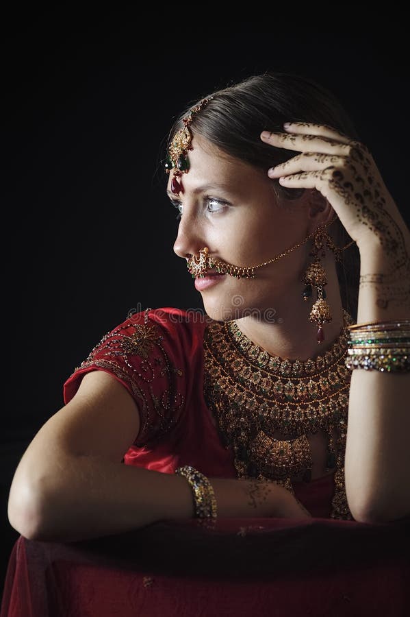 Noiva hindu pronta para a uni?o