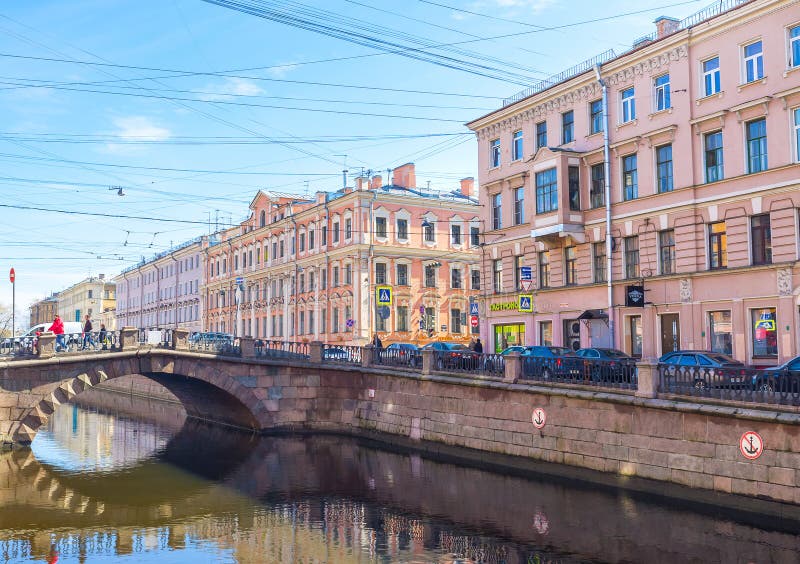 Мосты Санкт-Петербурга, Россия стоковая фотография rf