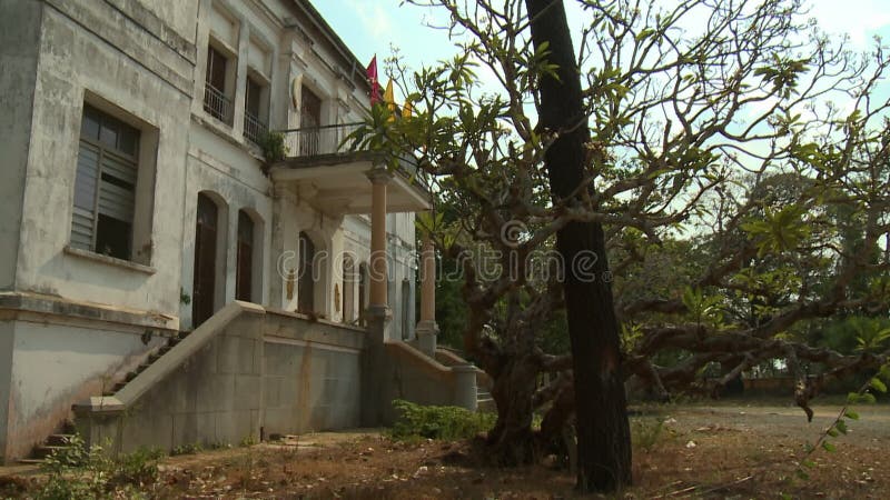 Εκτός προβολής πολυώροφου βουδιστικού κτιρίου απόθεμα βίντεο