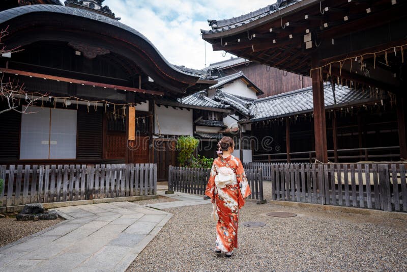 日本和服肖像背景照. 京都. 免版税图库摄影