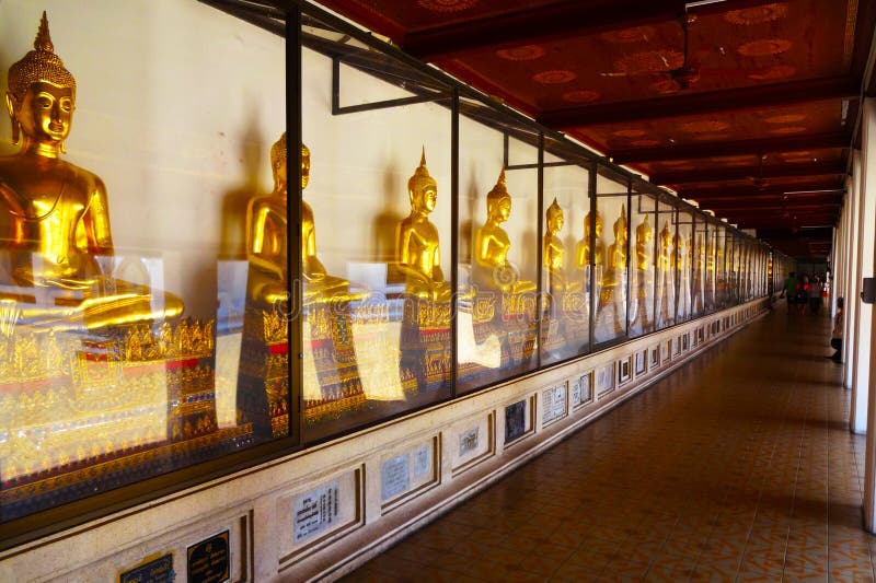 Красивый висок Бангкока стоковые фотографии rf