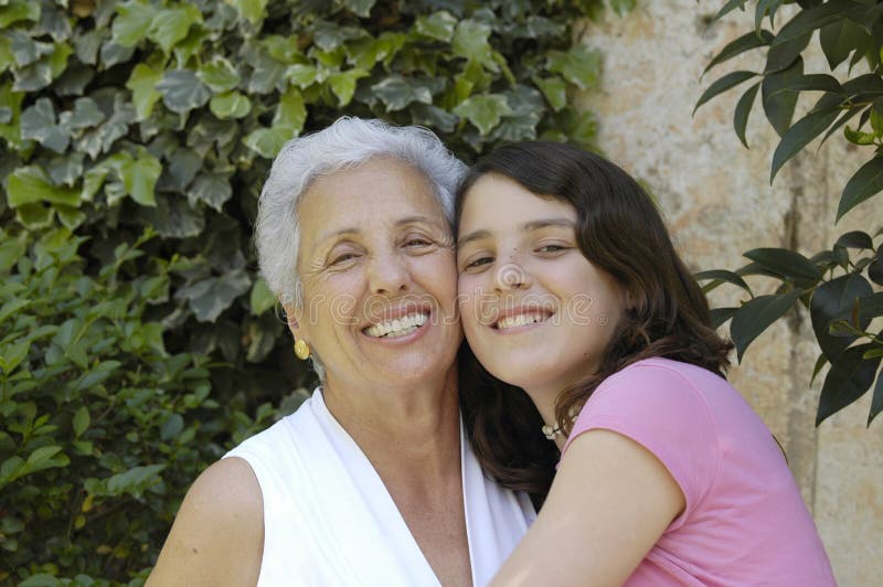 Nonna Con La Nipote Fotografia Stock Immagine Di Espressione 2427718 