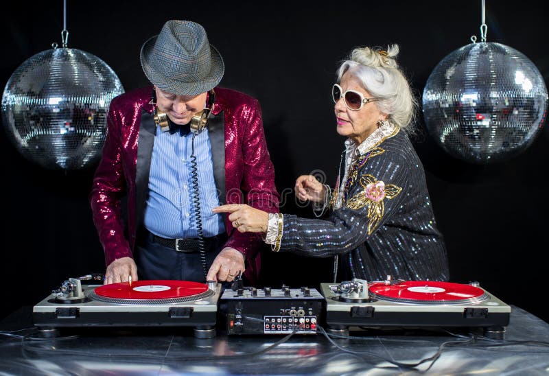 Nonna e nonno DJ immagini stock