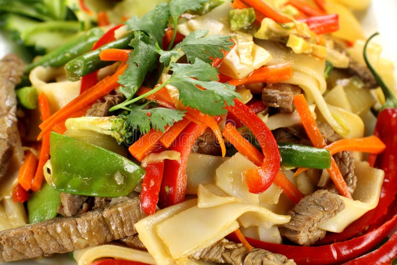 Noodle βόειου κρέατος stirfry στοκ εικόνες