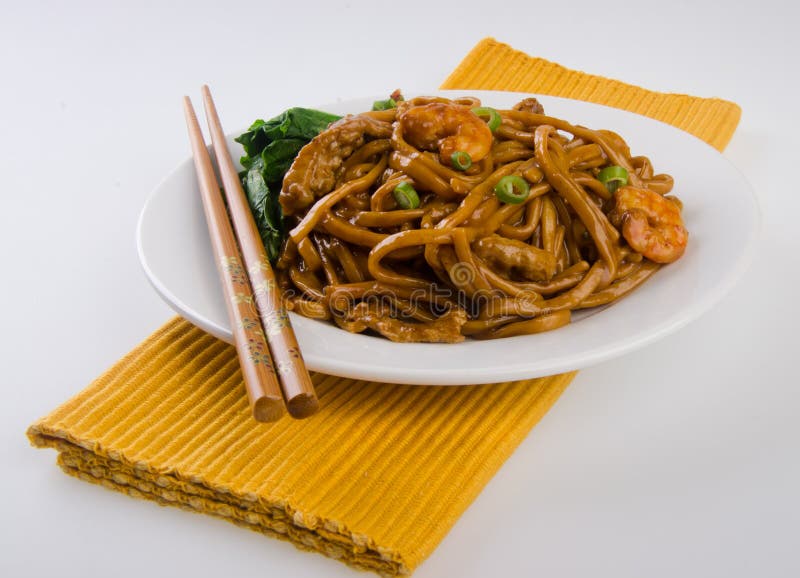 Noodles. stir-fried noodles with chicken