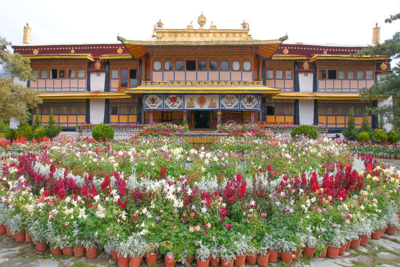 Norbulingka Summer Palace