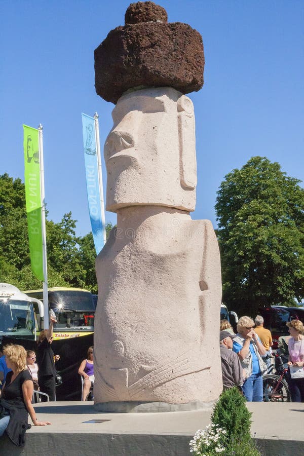 Norway. Oslo. Stone statue in front of Kon-Tiki Museum.