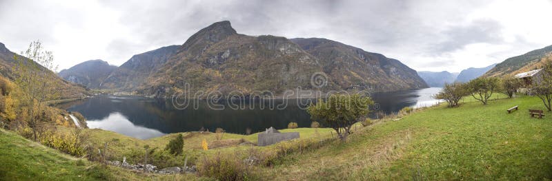 Norwegen, Land im Herbst lizenzfreies stockfoto
