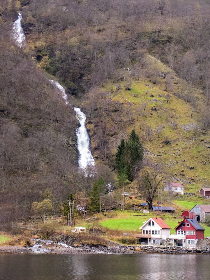 Norwegen, Land im Herbst lizenzfreies stockfoto