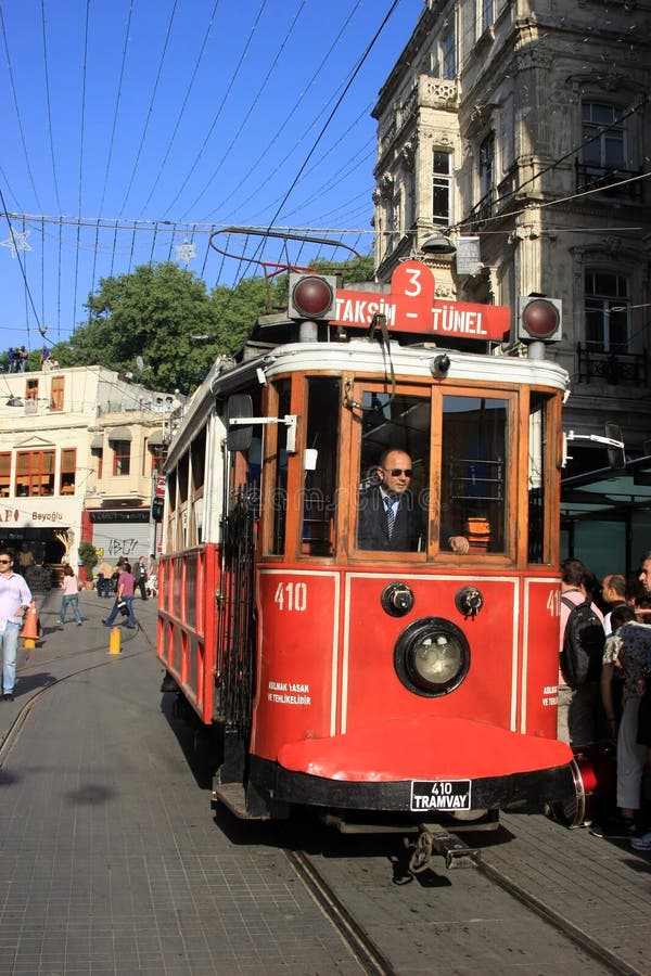 nostalgiczny taksim tramwaju tunel zdjęcie stock nostalgiczny taksim tramwaju tunel zdjęcie stock