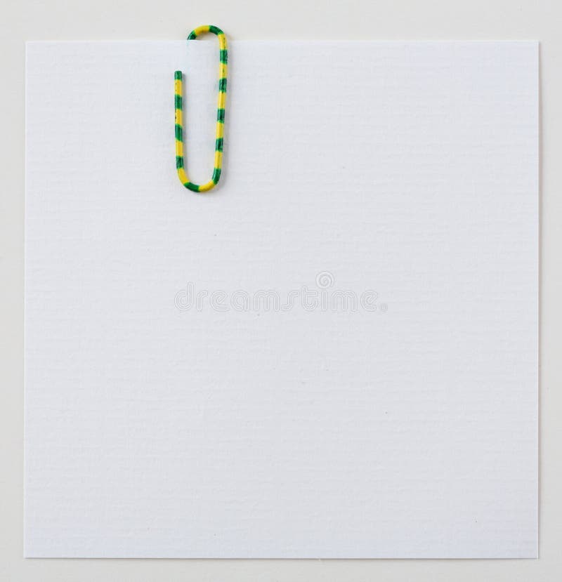 Note memo with paper clip_01