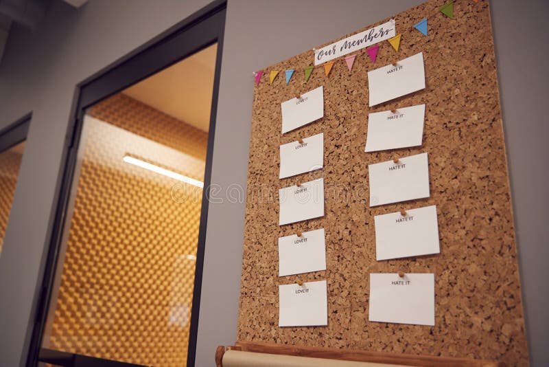 Notice Board in Creative Office with Love it Hate it Feedback Messages  Stock Image - Image of suggestion, design: 208514263
