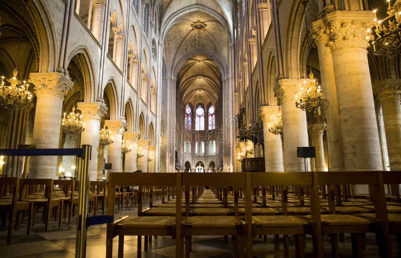 Notre Interior Interno Dame De Paris Imagen de archivo editorial