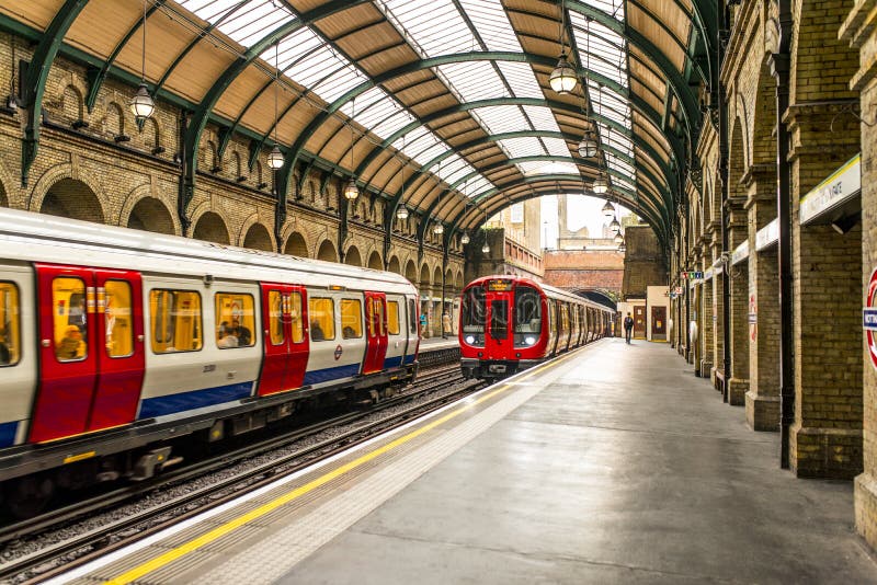 Notting Hill Gate Station stock image. Image of roof 130831493