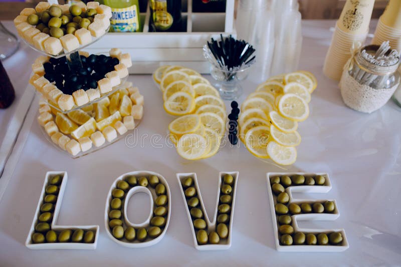 Nourriture de décor de réception de mariage photos stock
