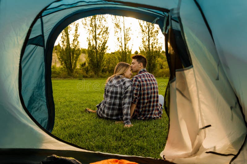 Nous aimons camper photos libres de droits