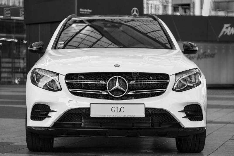 Nouveau modèle de croisement SUV de deuxième génération de CGL de Mercedes-Benz photo stock Nouveau modèle de croisement SUV de deuxième génération de CGL de Mercedes-Benz photo stock