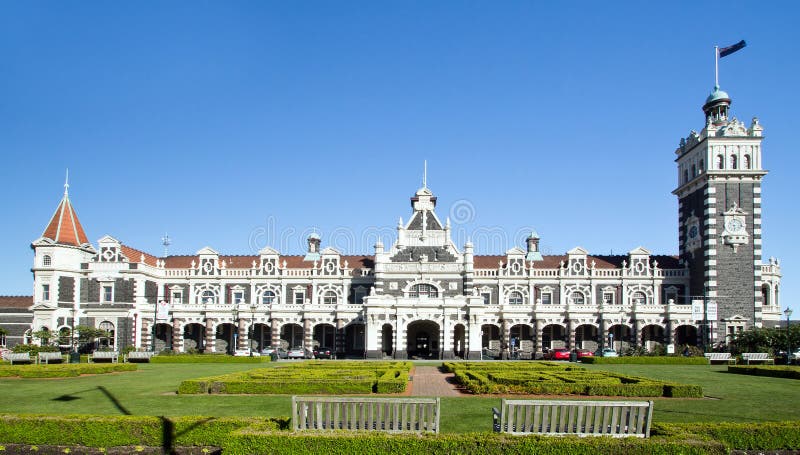 Nova Zelândia, Dunedin, estação de caminhos-de-ferro foto de stock royalty free Nova Zelândia, Dunedin, estação de caminhos-de-ferro foto de stock royalty free