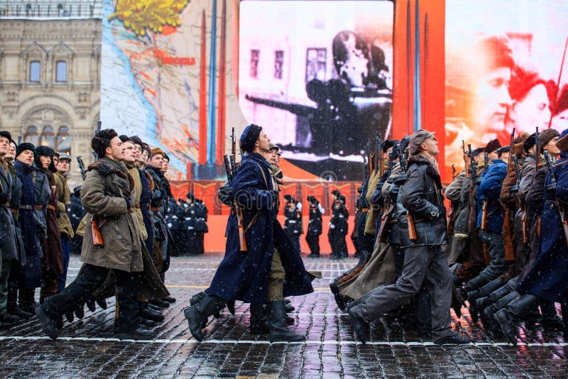 5. NOVEMBER 2016: Formelle Wiederholung der Parade, engagiert zum 7. November 1941 auf Rotem Platz in Moskau stockbilder 5. NOVEMBER 2016: Formelle Wiederholung der Parade, engagiert zum 7. November 1941 auf Rotem Platz in Moskau stockbilder